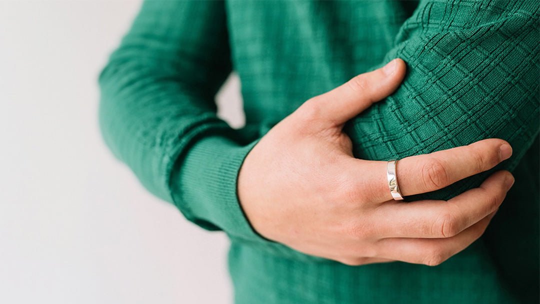 Minimalismo en accesorios: Descubre el anillo para hombre perfecto - BAROQ