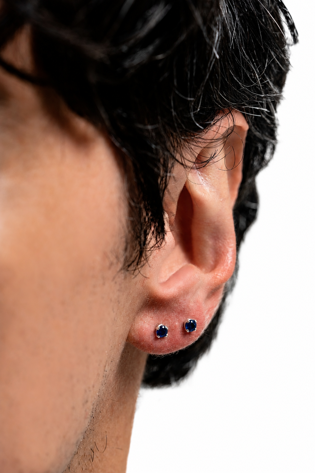 SILVER FACET SAPPHIRE | TOPOS CON ZAFIRO EN PLATA LEY 925