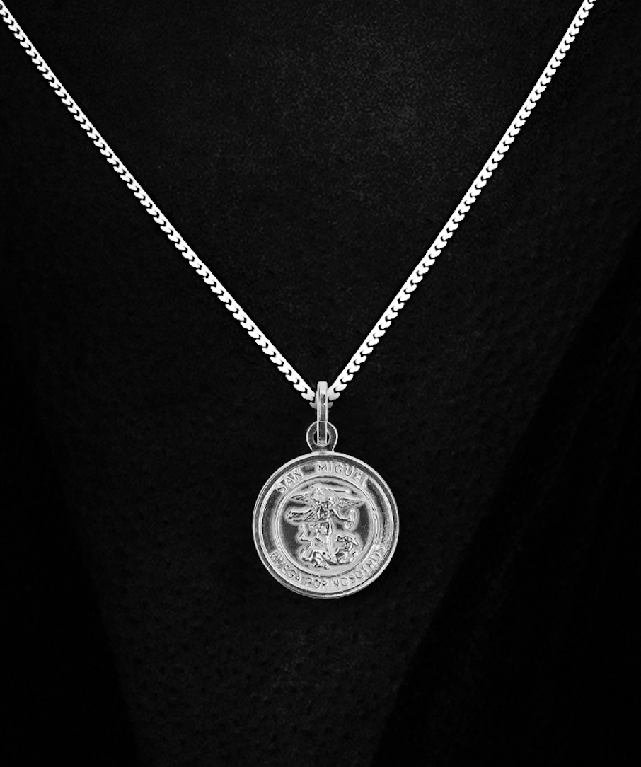 Collar religioso en plata con Arcángel San Miguel