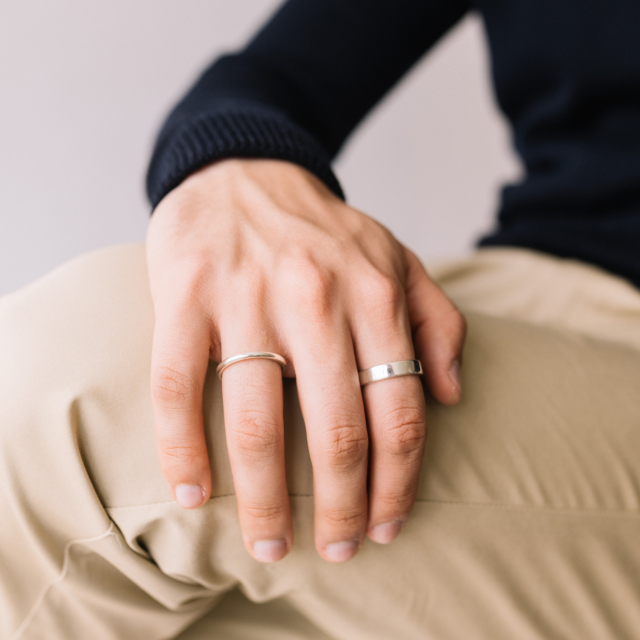 Anillo tubular en plata