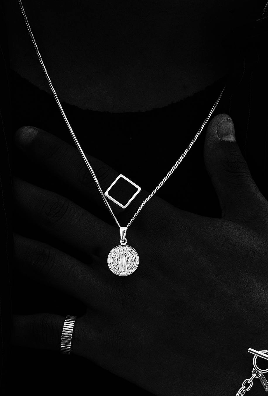 Saint Benedict Necklace | Cadena con dije en plata ley 925