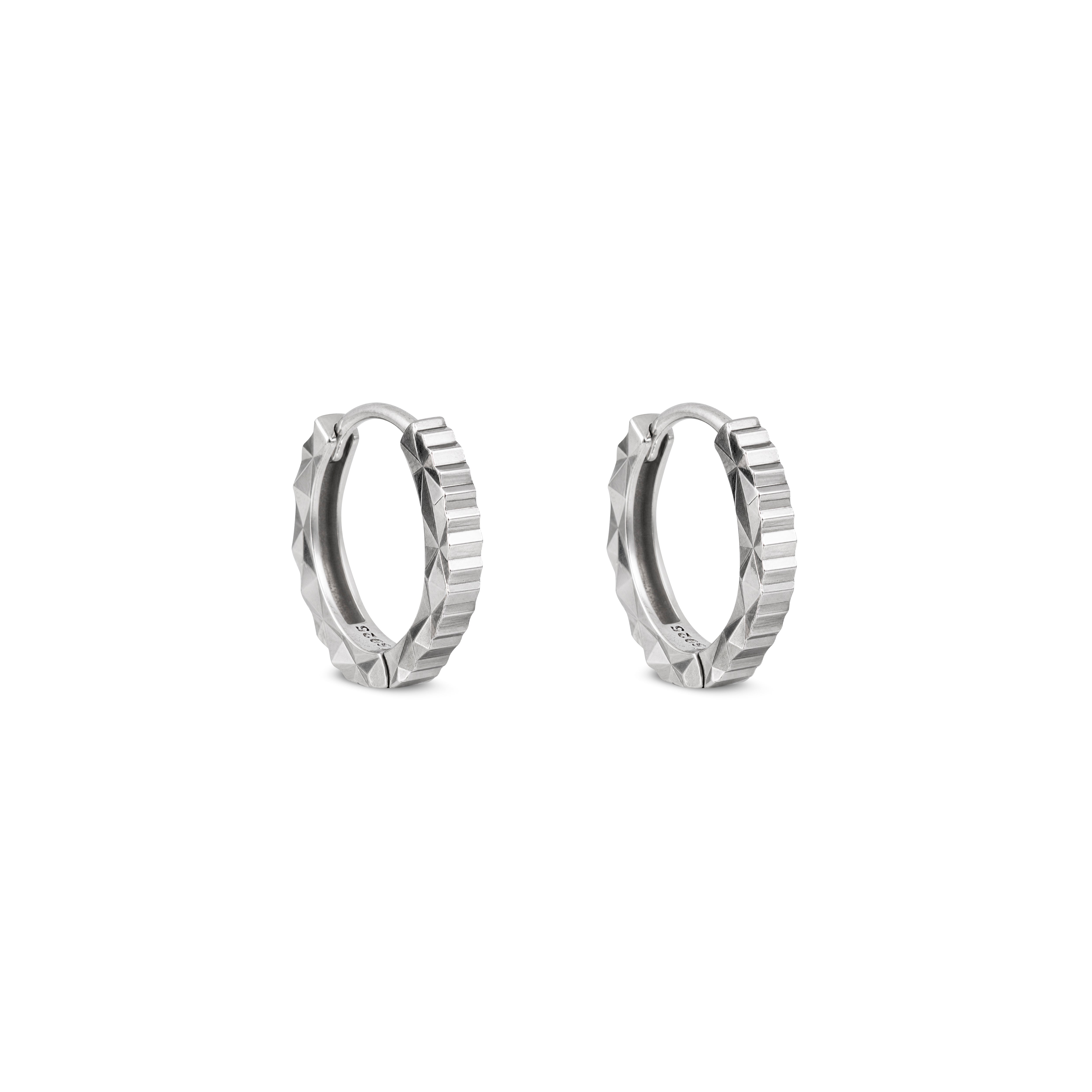 P7 | ARETES ESCALONADOS EN PLATA 925