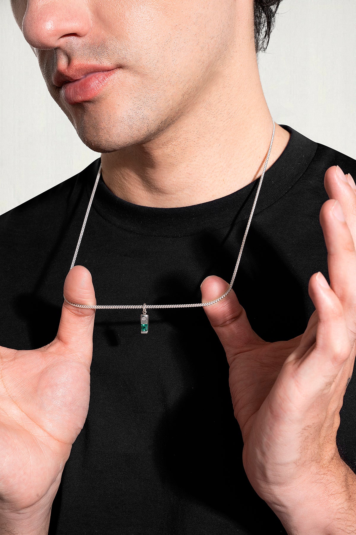 ZIP NECKLACE | CADENA DE PLATA 925 CON DIJE RECTANGULAR Y PIEDRA